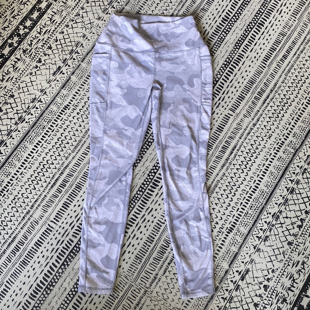 White camouflage leggings